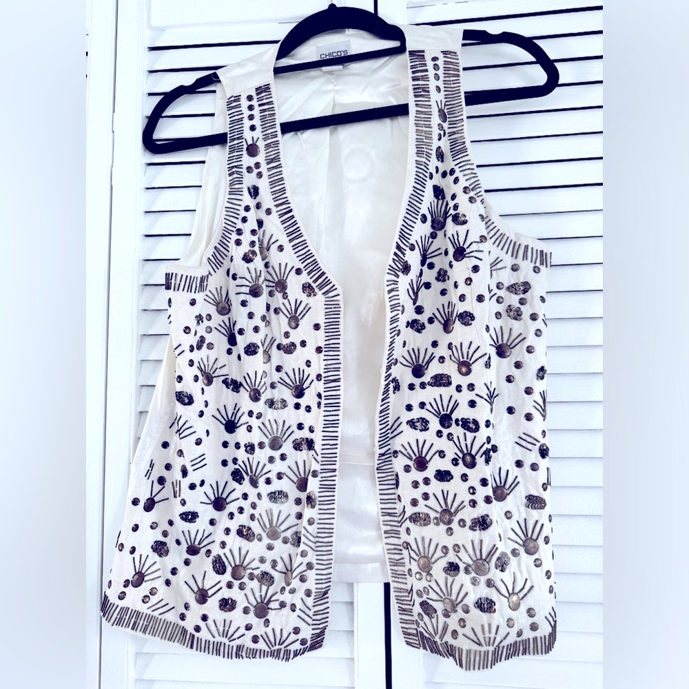 Chicos Vest size 0/small , color off white , like New , Silk back